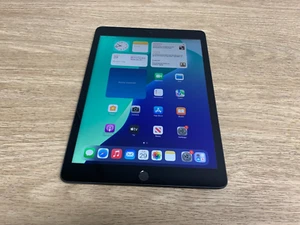 Apple iPad 9th Gen 10.2" WiFi 64GB Grey A2602 - Picture 1 of 4