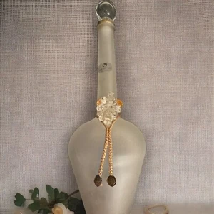 Silvestri Arte Murano Wine Bottle with Crystal Grapes Attached - Picture 1 of 10