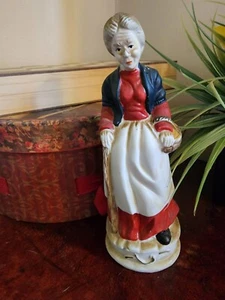 Elderly Woman with Cane and Basket Figurine Sculpture Vintage Made in Taiwan - Picture 1 of 6
