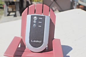 LASKO -   FAN - 3 BUTTON - REMOTE CONTROL- 2033668A- TESTED - Picture 1 of 3
