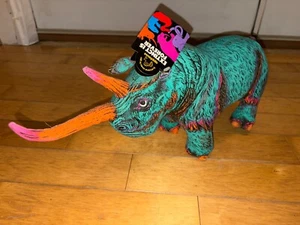 Peluche rinoceronte rinoceronte lana Applause Extinct is Forever con etichetta vintage 1992 - Foto 1 di 11