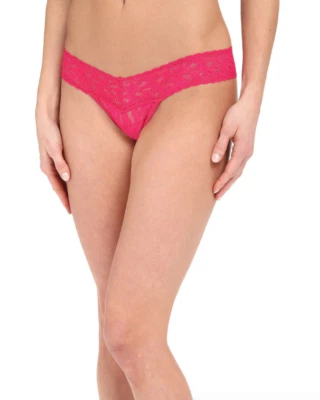 Tanga de tiro bajo de encaje Hanky Panky rosa firma talla única L57351 Foto 1 de 3