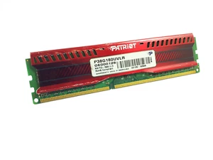 Patriot P38G180UVLR Red Venom 8GB PC3-14900 DDR3-1866 DIMM Desktop RAM - Picture 1 of 1