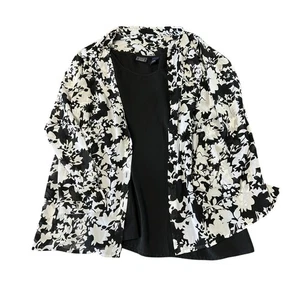 Conjunto Blusa Floral Negra Laura Scott Mujer Plus 26W Manga En Capas con Pestaña Enrollable - Imagen 1 de 3