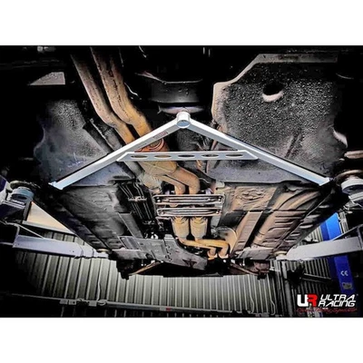 BMW 3er M3 E46 2000–2006 Ultra Racing 3-Punkt-Unterrahmenstrebe hinten unten - Bild 1 von 4