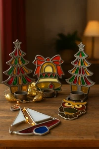 Set 3 portacandele natalizie vintage in vetro colorato - alberi e campana - Handcra - Foto 1 di 7