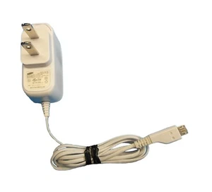 Samsung ETA3U30JWE 4,75 V .55A Adattatore da viaggio per EP-OR720 Gear S2 S3 - Originale - Foto 1 di 1