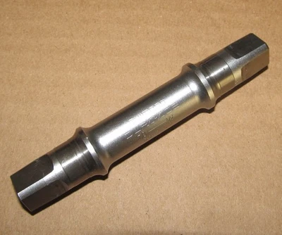 Shimano Dura Ace BB-7400 Square Taper Bottom Bracket Spindle 70mm 113.5mm - Image 1 of 2