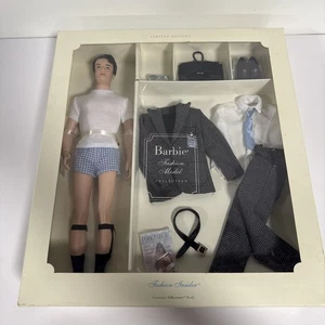 Fashion Insider Ken Silkstone Barbie Puppe Geschenkset 2002 Mattel 56706 - Bild 1 von 21
