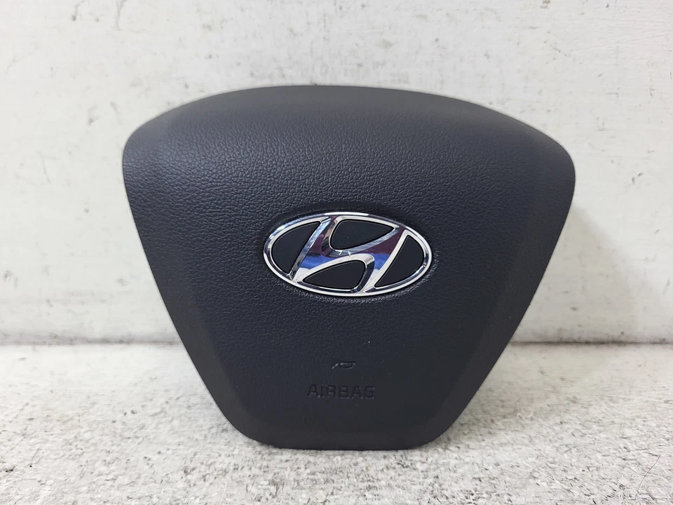 2018-2022 Hyundai Accent Driver Wheel Airbag Air Bag OEM LKQ - Image 1 of 4