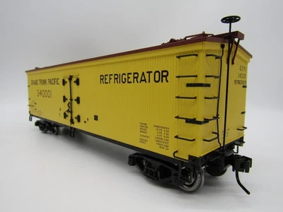 Atlas O 40' Wood Reefer - Grand Trunk Pacific 340001 2-Rail - Image 1 of 2