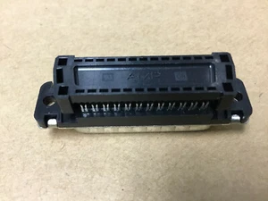 1 Stück AMP 747306-2 Stecker D-Shell Typ Kabelhalterung Buchse 25 Kontakte  - Bild 1 von 8