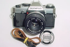 Cámara manual Olympus OM20 35 mm Film SLR + Lente Olympus 50/1,8 Zuiko - Excelente - Imagen 1 de 6