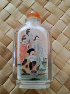 White Frosted Glass Chinese Snuff Bottle Musical Trio & Audience-Signed  - Picture 1 of 12