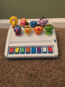 Vintage 1988 Lewco Sesame Street Singers Keyboard Piano Tested Works - Picture 1 of 6