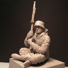 151REC White Mold 1/16 WWII Soldier Resin Model Military Artifacts Ornaments New