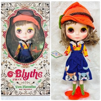 Takara Tomy Neo Blythe Vera Florentine Doll with Outfit and Accessories - Image 1 of 4