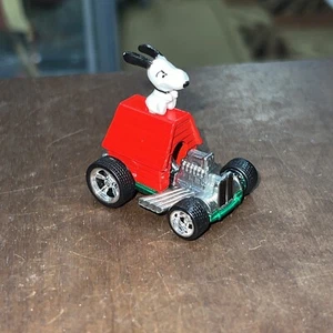 HOTWHEELS PEANUTS SNOOPY DOGHOUSE LOOSE Factory Real Riders??? - Picture 1 of 6