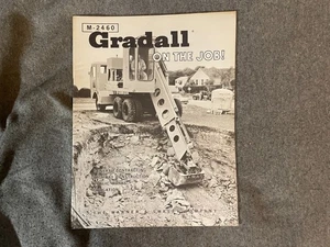 Brochure Trattori Escavatori Gradall On The Job anni 50 24 Pgs Warner Swasey Vintage - Foto 1 di 6