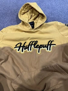Wizarding World Harry Potter Hufflepuff Sweatshirt Adult M - Picture 1 of 10