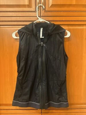 Fabletics Size S Zip Front Zip Pockets Sleeveless Hooded Vest - Image 1 of 4