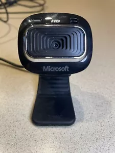 2 Microsoft LifeCam HD-3000 Model 1492 TrueColor Technology 720p Web Cameras LN - Picture 1 of 4