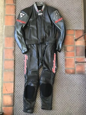 HIDEOUT Leathers Of England Motorcycle Drag Racing Leathers Suzuki Hayabusa 44 - Image 1 of 4