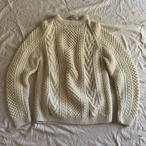 Suéter de Colección Highland Home Para Hombre Talla 36 Crema Lana Pura Tejido a Mano Aran - Imagen 1 de 19