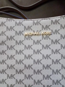 Michael Kors Jet Set 35F8GTVM7B Travel Messenger Bag, Large - Vanilla - Picture 1 of 6