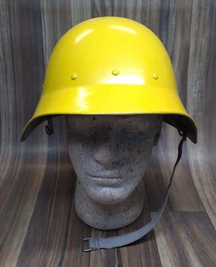 COLD WAR SWISS M18/40 CIVIL DEFENSE HELMET -UNUSUAL FIND with liner - Picture 1 of 7