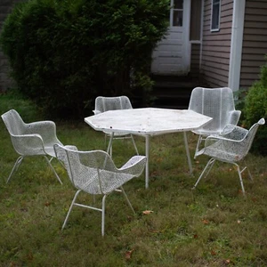 Russell Woodard Sculptura Patio Set Table and 4 Chairs + 1 Rocker - Picture 1 of 11