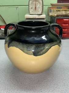 Zanesville Stoneware Co ZSC Form #B17 7"" Vase HTF Ebonello Glasur wie besehen Griff - Bild 1 von 13