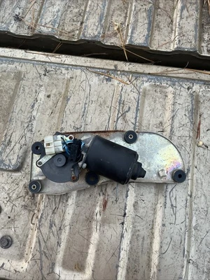 1986-93 Mazda B2000 B2200 B2600i Wiper Motor Genuine OEM Works Tested - Image 1 of 4