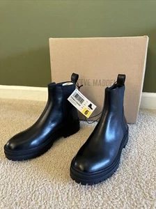 Steve Madden Women's Black HANDOUT Elastic Gore Chelsea Boots Size 6 - Picture 1 of 21