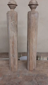 2 Holzsäulen gedrechselt Deko Bastel-idee - Bild 1 von 3