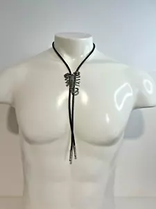 Bolo Tie Western Scorpion Cowboy Silver Tone Fast Ship Classic & Elegant - Picture 1 of 5