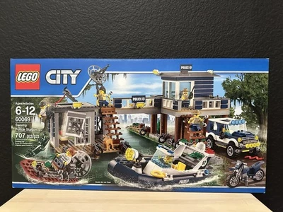 Brand New & Sealed LEGO CITY: Swamp Police Station (60069) - Image 1 of 4