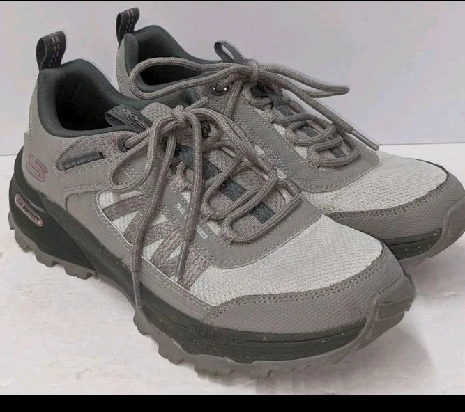 ZAPATOS DE SENDERISMO SKECHERS MAX PROTECT LEGACY GRIS CARBÓN PARA MUJER Talla 8 Foto 1 de 4