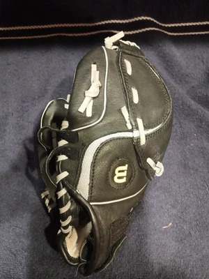Wilson T-ball Glove AO427 Left Hand Throwing 10 1/2" Inches  - Image 1 of 3