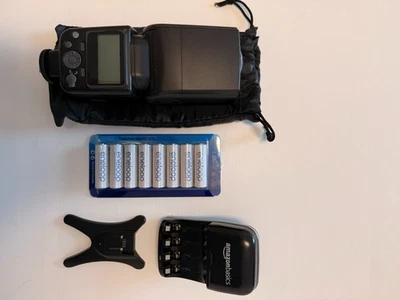 Neewer Speedlite NW-670  Aufsteckblitz für Canon inkl. Akkus + Ladegerät - Bild 1 von 3