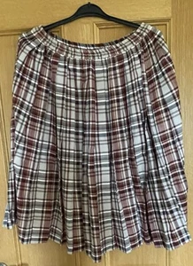 Ladies Checked Midi Skirt Size 22 Elasticated Waist - Picture 1 of 2