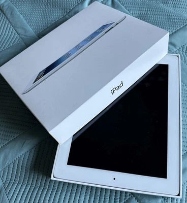 Apple iPad 3ª Generación 32GB Blanco A1416 Bonito, pero roto WiFi, caja original Foto 1 de 4