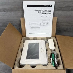 Honeywell LYNXTOUCH3 7000 All-in-One Wireless Control System L7000LA - Picture 1 of 4