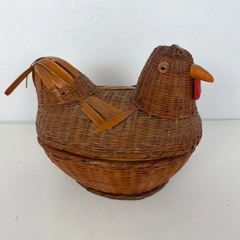 Vintage Rattan Wicker Basket Chicken Hen Rooster Egg Farmhouse Brown Art Cover