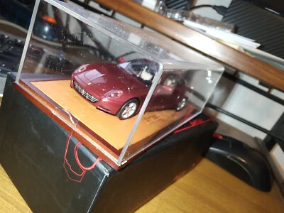 RED LINE RL020 FERRARI 612 SCAGLIETTI METALLIC RED 2004 N° 0413/1200 1/43 - Immagine 1 di 4