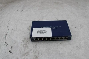 Netgear GS108V4 ProSafe 8-portowy przełącznik Gigabit Ethernet bez zasilacza sieciowego testowany - Zdjęcie 1 z 3