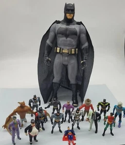 Vintage DC Comics Figures 19" 2015 Batman + 1990 Action Figures & Sign Lot Of 17 - Picture 1 of 24