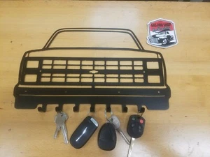 Chevy Truck Square Body Metal Art Key Fob Holder Chain - Picture 1 of 1