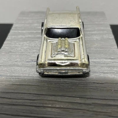Chevy Bel Air Malasia 1976 cromo plateado suelto Hot Wheels 1957 Foto 1 de 4