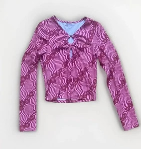 GLAMOROUS Pink 90’s Y2K graphic Festival print stretch keyhole top Size 10 new - Picture 1 of 4